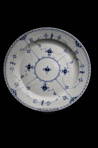 Royal Copenhagen Musselmalet Halvblonde rundt fad.RC#1/539. 2.sort. Dia.:33cm. År 1960.