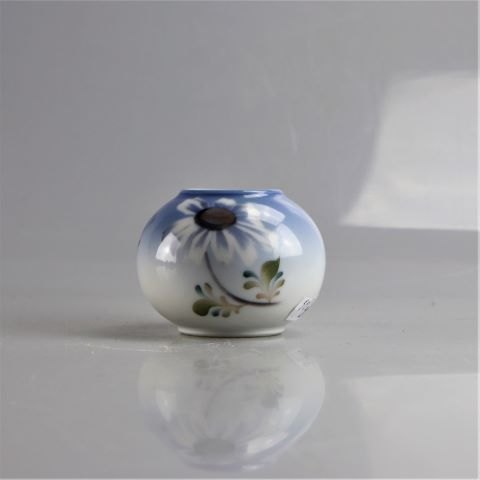 RC vaseSommerfugl/blomst2688/42A