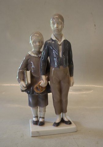 B&G 2064 Boy & Girl with book and cake 22 cm The Flight to America? B&G Porcelain