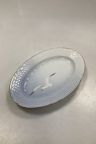 Bing og Grøndahl Måge med Guld Ovalt Fad  No. 17