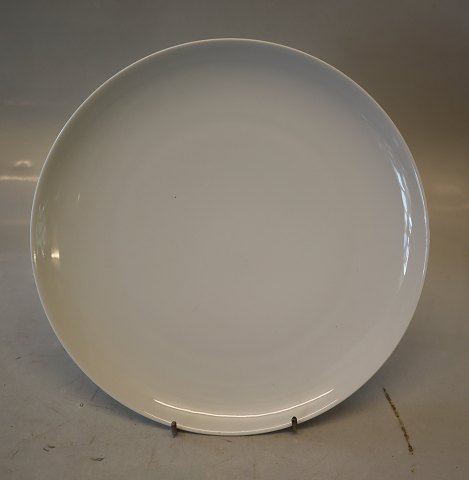 Form 643 white smooth B&G Porcelain  026 Plate 21.5 cm (326)
