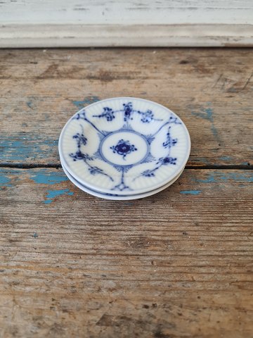 Royal Copenhagen Musselmalet riflet smørkop No. 7