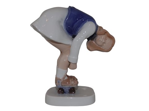 Større Bing & Grøndahl figurPige på rulleskøjter
