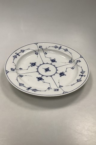 Royal Copenhagen Musselmalet Riflet Rundt Fad No 108.