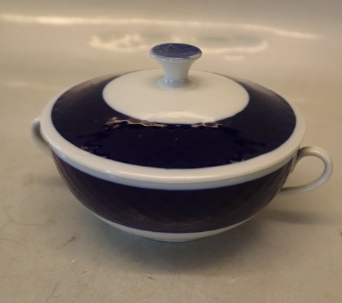 Blue 247 Bouillon cup without lid 8.5 x 16 cm / 3 dl (481) Blue & White sup cup with lid B&G Porcelain
