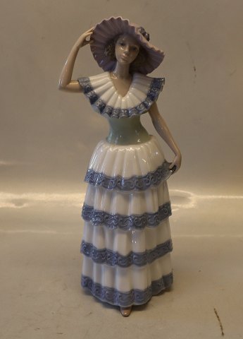Spanish Tango Dancer in blue and Lilla   32 Nao - Lladro porcelain figurine Handmade in Spain