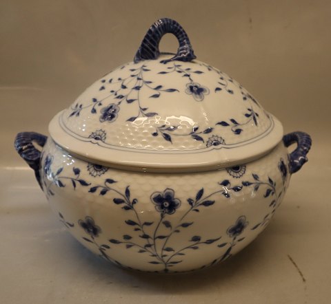 B&G 003 Large tureen 4 l (666) ca 27 x 32 cm Blue Butterfly porcelain 