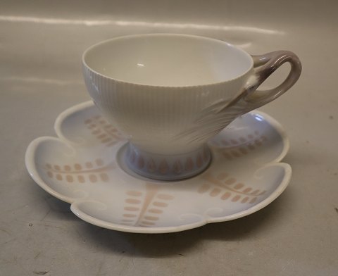 Heron B&G 103 Tea cup with Heron Handle 7 x 13 cm & saucer with two herons  15 cm (473)  B&G Porcelain