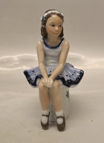 Kongelig Dansk Lille Ballerina på stol 15 cm
