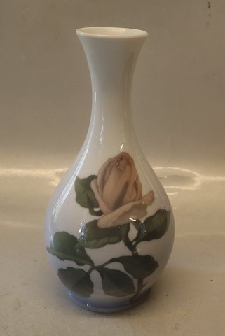 219-51 Kgl. Vase med rose 22 cm præ 1923 Kongelig Dansk Art Nouveau