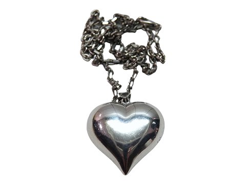 Sterling silverNecklace with large heart pendant
