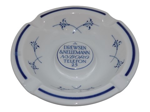 Blåmalet HotelporcelænAskebæger med logo Drewsen & Nellemann Nyborg