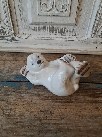 Royal Copenhagen Figur, Isbjørne unge No. 537