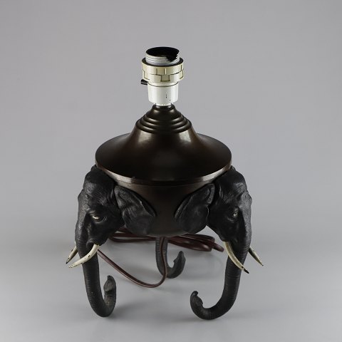 Bordlampe med3 elefanthoveder