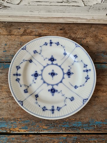 Royal Copenhagen Antik Musselmalet riflet frokosttallerken svarende til No. 178 - 21 cm.