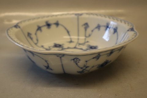 043.6 a Vegetable bowl 8-sided (575.6) 23 x 6.5 cm B&G Blue Traditional porcelain full lace pierced rim