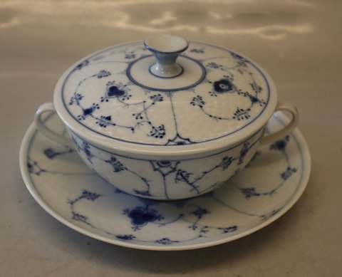 B&G Blue Traditional porcelain 247 Bouillon cup 3 dl (481) with lid & saucer 17.7 cm