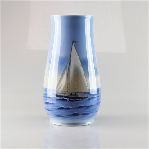 B&G vase800/5209Båd på havet
