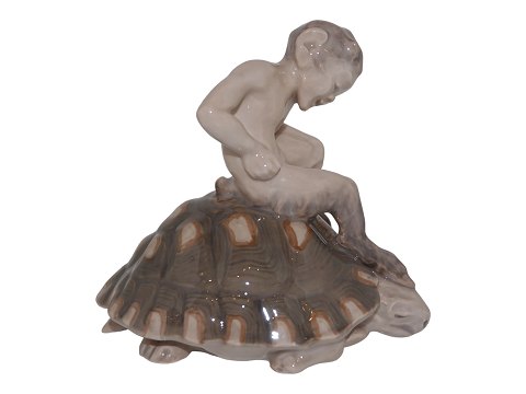 Sjælden Royal Copenhagen figurPan på skildpadde