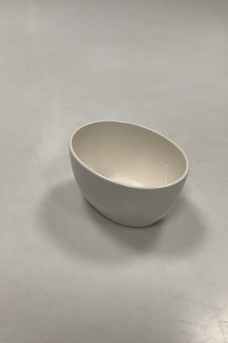 Royal Copenhagen Ursula oval Skål i Hvid No. 571