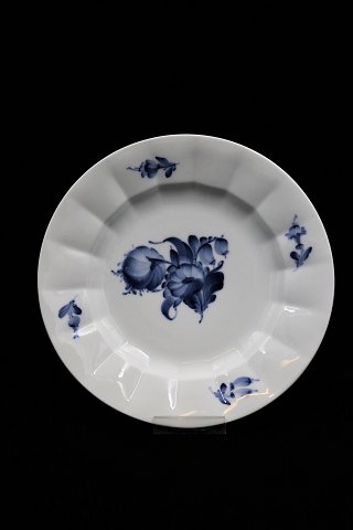 Royal Copenhagen Blue Flower angular dinner plate.RC# 10/8549. Dia.: 25,5cm...