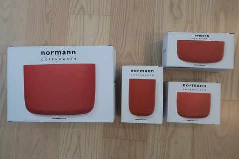 Norman Pocket VægopbevaringSæt på 4 stk. i originale æskerFlot stand, ubrugte
