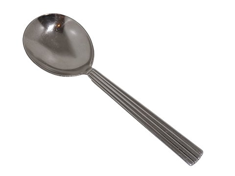 Georg Jensen BernadotteServeringsske 20,7 cm.