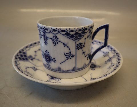 591-1 Chokoladekop 6 x 8.7 cm & underskål 13.5 cm før 1923 Royal Copenhagen Musselmalet halvblonde