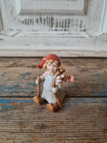 Royal Copenhagen Pixie nisse på ski No. 179