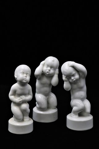 B&G - Svend Lindhart figurere i hvid porcelæn.Hovedpine , mavepine og ørepine...