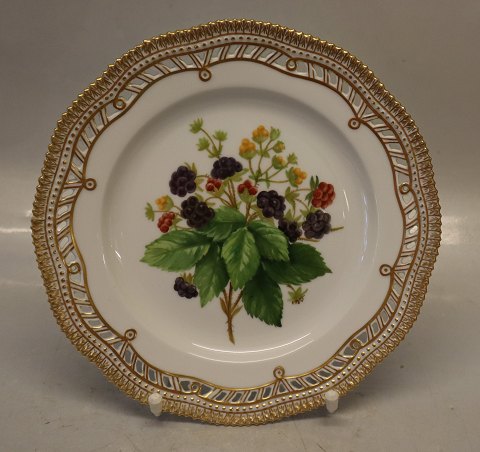 429-3554 Frugttallerken Brombær  Fad til lille rund frugtkurv, flad tallerken med gennemskåret bort 23 cm  Kongelig Dansk Porcelæn Flora Danica