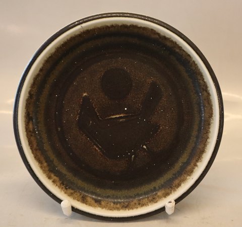 RC 21579 Tray with bird 16.5cm  Jorgen Mogensen March 1958 Royal Copenhagen Art Pottery
