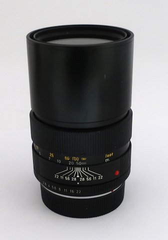 Leica - ELMARIT - R 1: 2 . 8 / 135 Leitz Canada. BW 55E 1*. With Leica R mount. No. 2773056