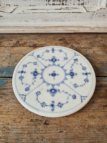 Royal Copenhagen Musselmalet riflet varmebrik no. 2058