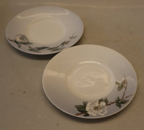 Art Nouveau 693-10522 RC Plate 15.3 cm Blackberry flower branch pre 1923 Royal Copenhagen