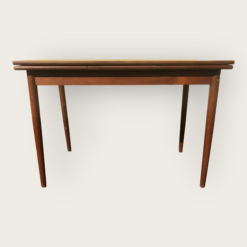 Dining tableTeakDKK 600