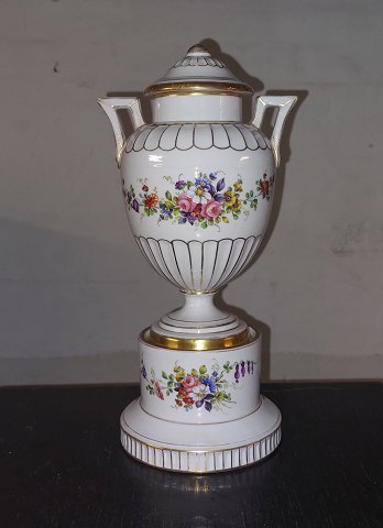 Vase urn in porcelain from Von Schierholz, Germany​
