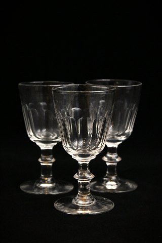Gamle Chr. d.8 portvinsglas fra Holmegaard - Danmark.H:11cm. Dia.:5,5cm.