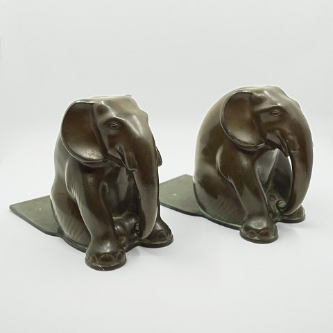 Just Andersen; Pair of elephant bookends in disco metal, model 165