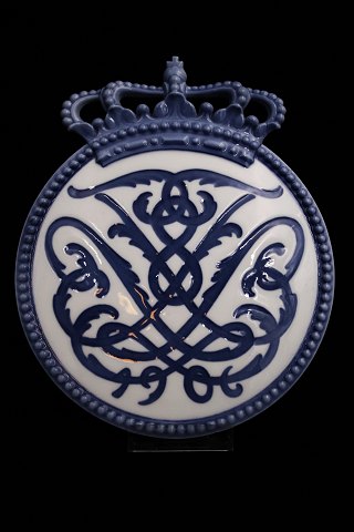 Royal Copenhagen mindeplatte i forbindelsen med tronbestigelsen af Kong Frederiks d.VIII. år 1906...