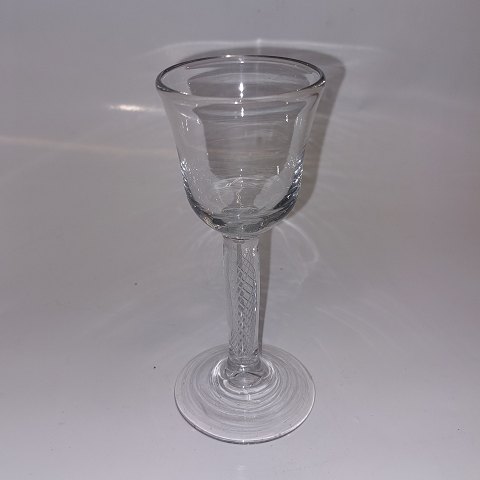 Wine glass with twisted spiral in the stem 19th century