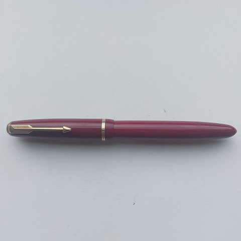 Bordeaux Parker Student fountain pen M.I.D