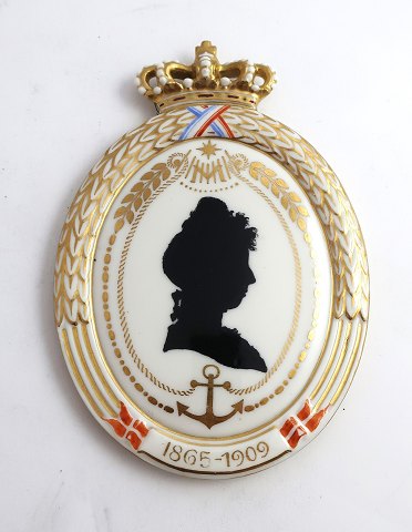 Royal Copenhagen. Silhouette platte. Prinsesse Marie. 1865-1909. Højde 12,6 cm. (1 sortering)