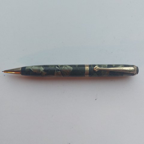 Short green marbled Penol Junior 312 pencil​