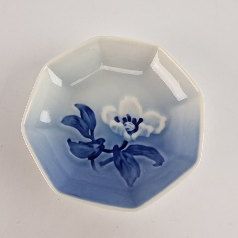 B&G asiet246Julerose