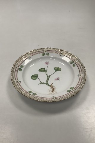 Royal Copenhagen Flora Danica Salad Plate No 20 / 3573 (621)