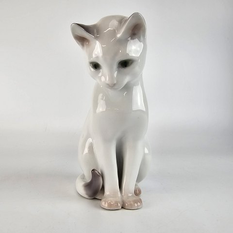 B&G figur2476Siddende kat