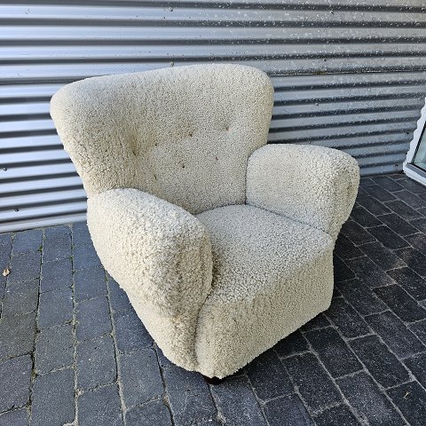 Lænestolmed lammeskindFra 20