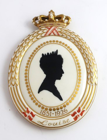 Royal Copenhagen. Silhouette platte. Dronning Louise. 1926. Højde 12,6 cm. (1 sortering)