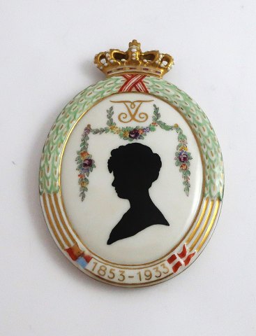 Royal Copenhagen. Silhouette platte. Prinsesse Thyra. Hertuginde af Cumberland & Brunswick. 1933. Højde 12,6 cm. (1 sortering)